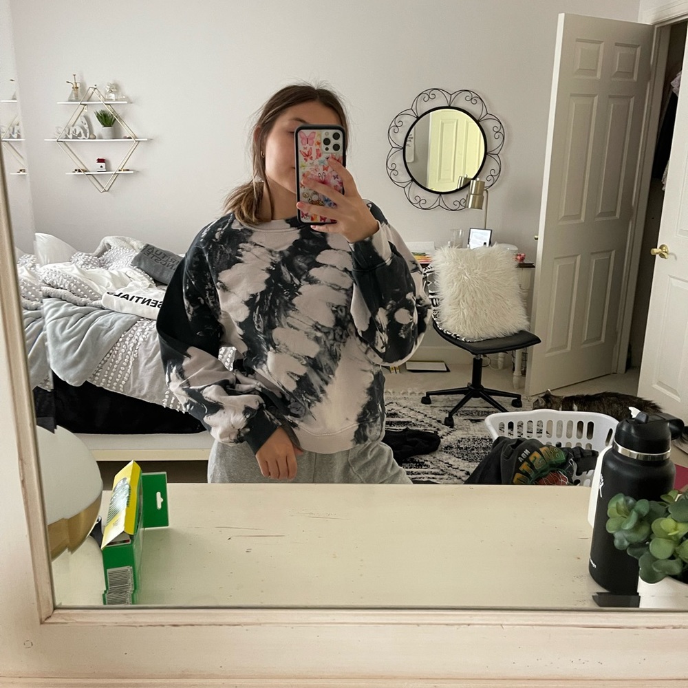Zara crewneck